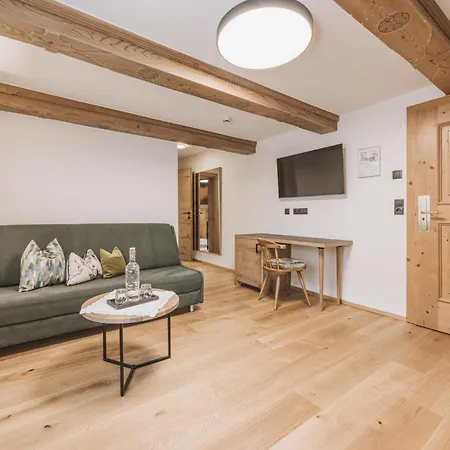 Gaspingerhof جيرلوس